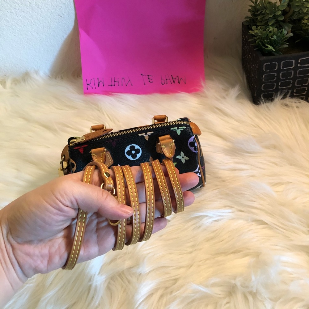 Leather crossbody strap